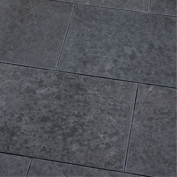 Seltra Naturstein Terrassenplatte Sanoku Basalt Elegance anthrazit schwarz 90x60x3cm