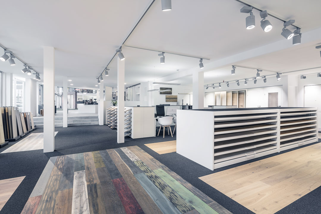 Boden-Holzstudio-Ausstellungen